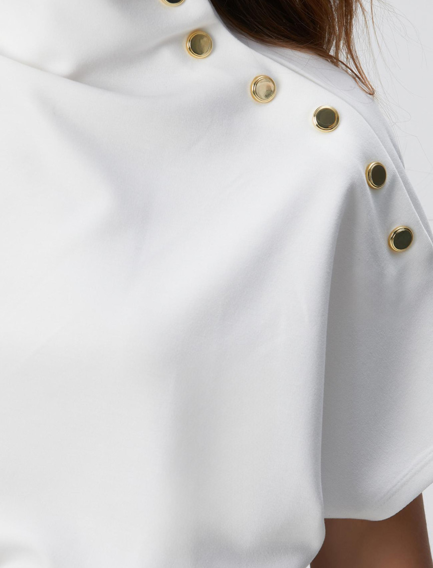 Network Kadın Kırık Beyaz Çıtçıt Detaylı T-shirt Network Kadın Kırık Beyaz Çıtçıt Detaylı T-shirt