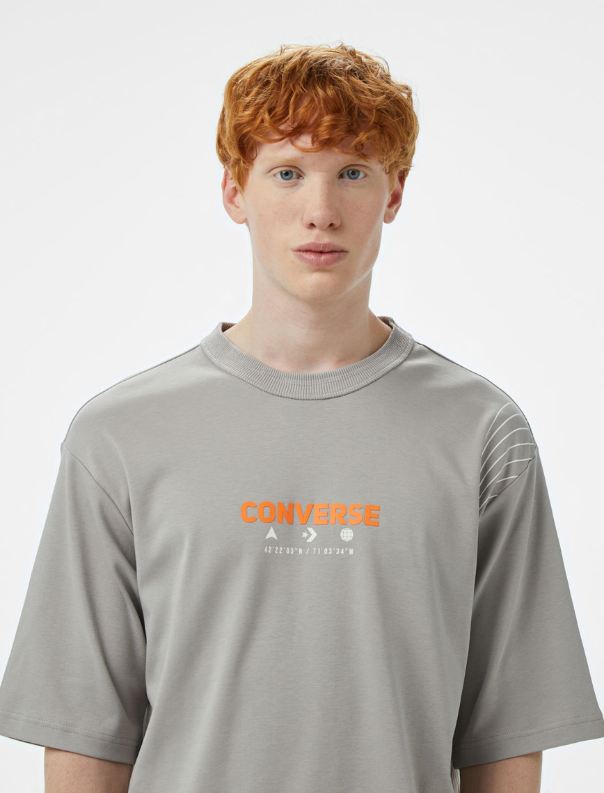Converse Star Chevron Baskılı Erkek Oversize Fit Gri T-Shirt Converse Star Chevron Baskılı Erkek Oversize Fit Gri T-Shirt