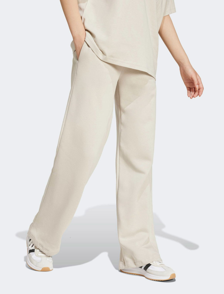 adidas Essentials Small Logo Feel Cozy Open Hem Kadın Bej Eşofman Altı adidas Essentials Small Logo Feel Cozy Open Hem Kadın Bej Eşofman Altı