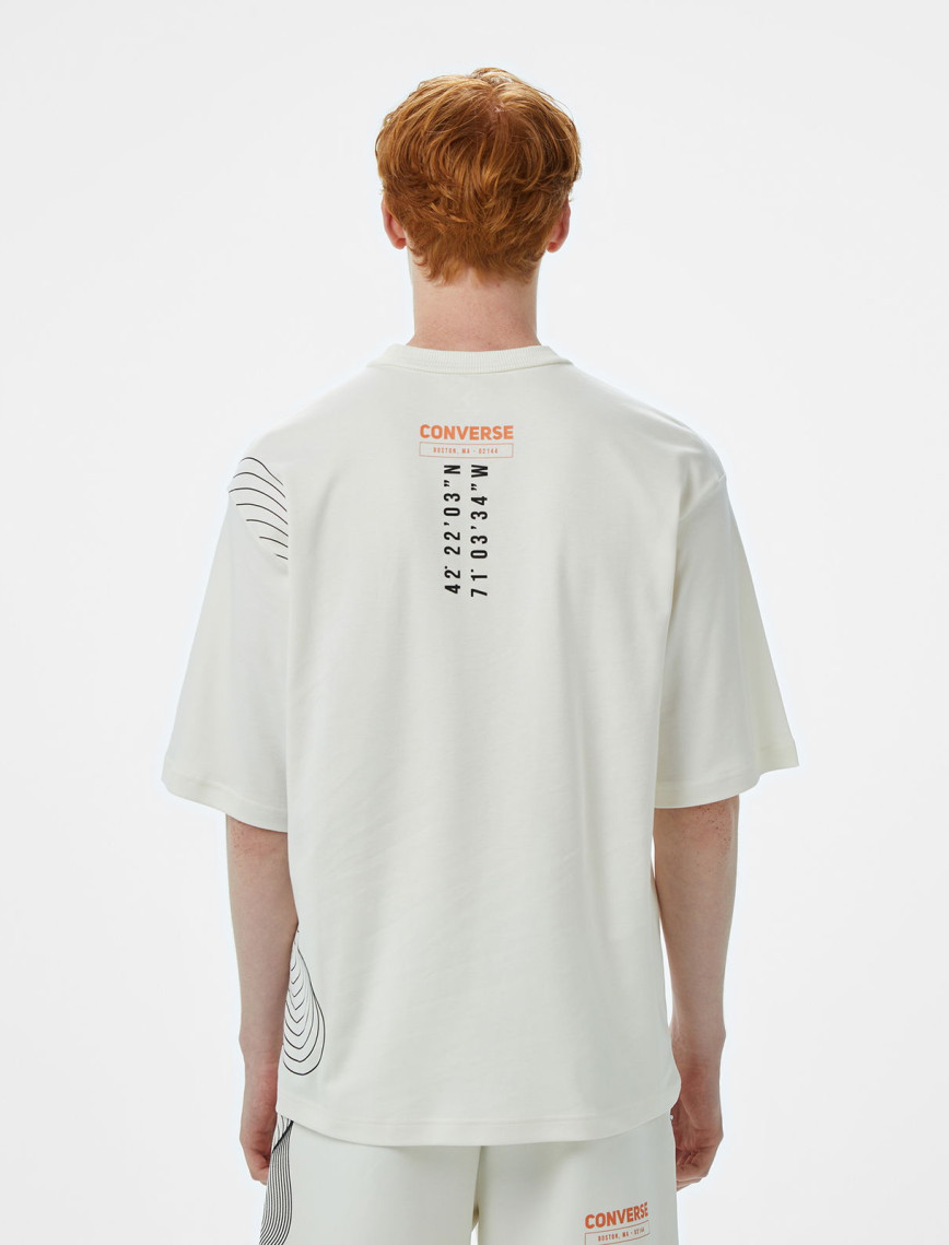 Converse Star Chevron Baskılı Erkek Oversize Fit Krem T-Shirt Converse Star Chevron Baskılı Erkek Oversize Fit Krem T-Shirt