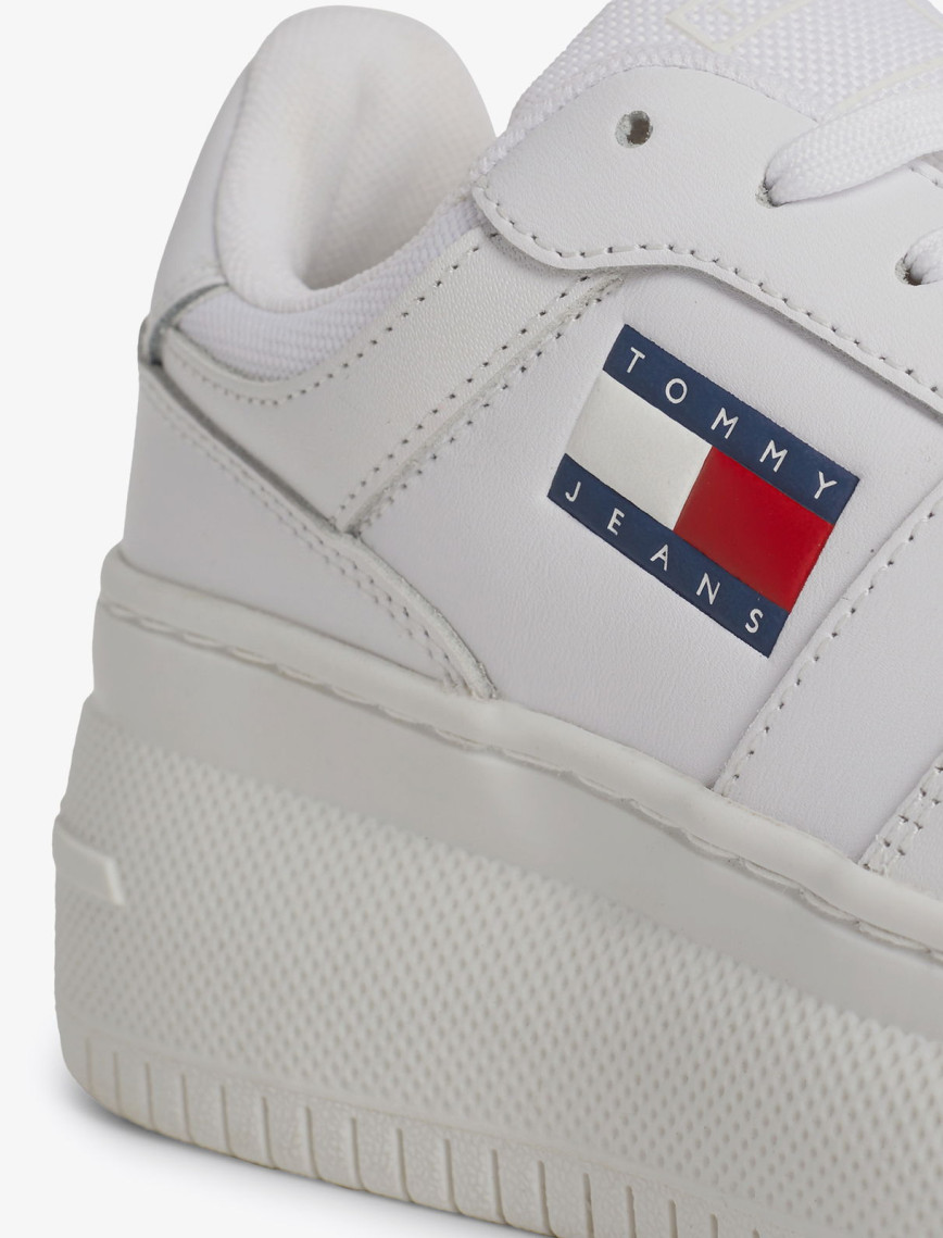 Tommy Jeans New Retro Basket Kadın Beyaz Sneaker Tommy Jeans New Retro Basket Kadın Beyaz Sneaker