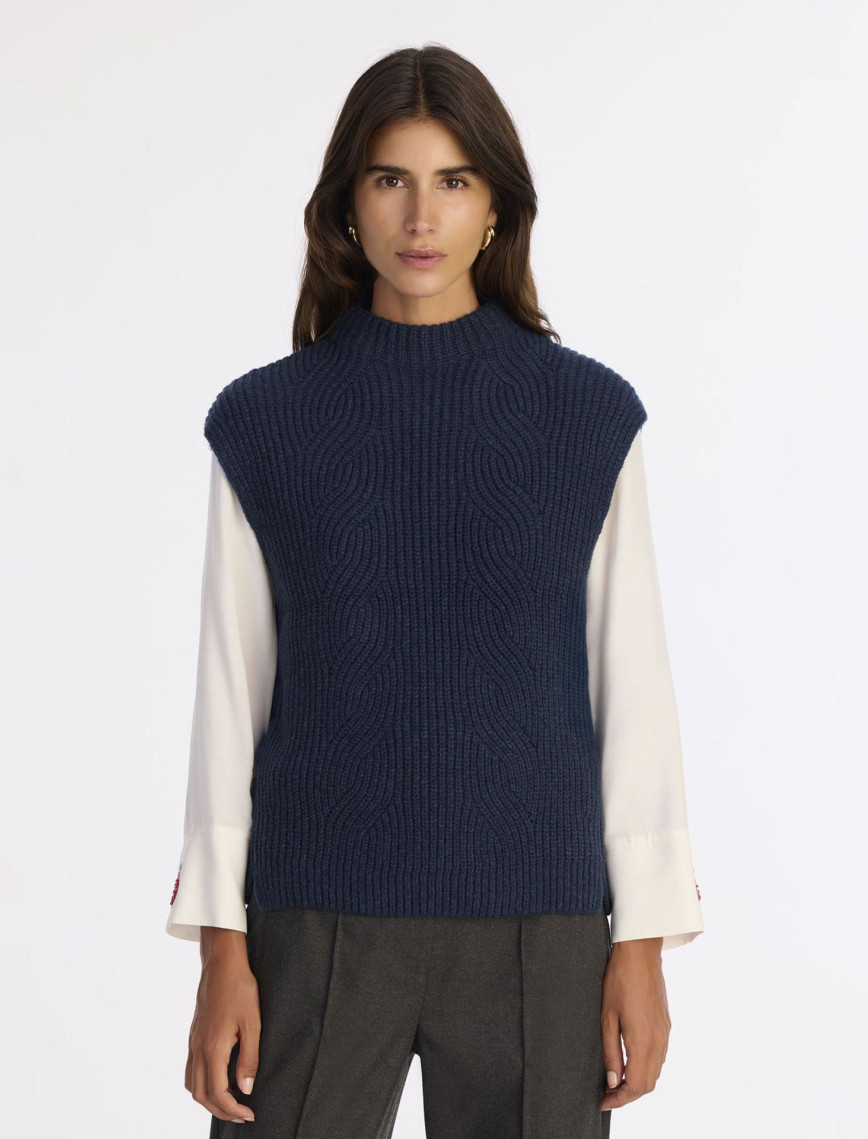 YARGICI Regular Yarım Balıkçı Yaka Kolsuz Kazak YARGICI Regular Yarım Balıkçı Yaka Kolsuz Kazak