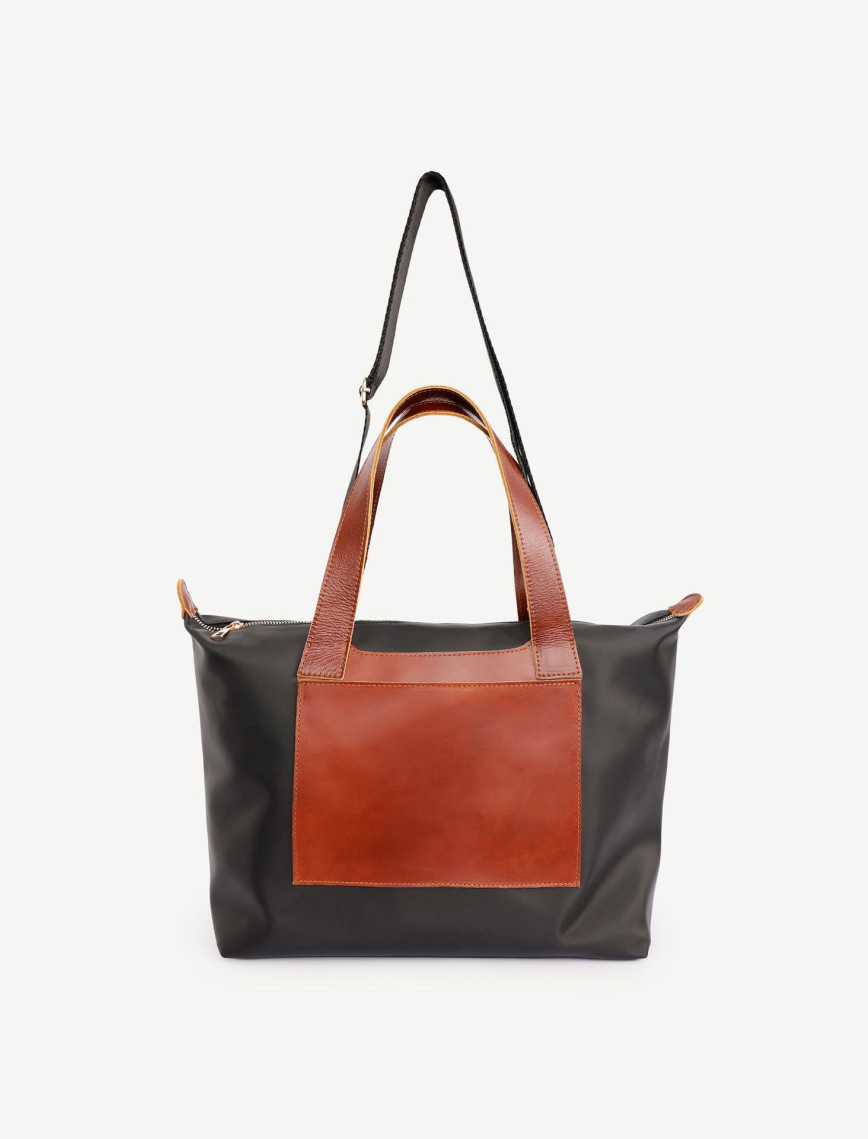 YARGICI Cep Detaylı Deri Garnili Büyük Boy Omuz Çantası YARGICI Cep Detaylı Deri Garnili Büyük Boy Omuz Çantası