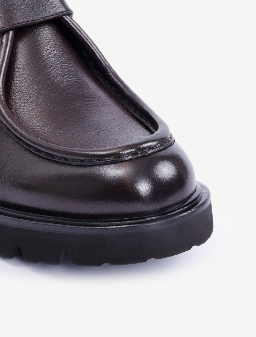 YARGICI Toka Detaylı Deri Düz Ayakkabı YARGICI Toka Detaylı Deri Düz Ayakkabı