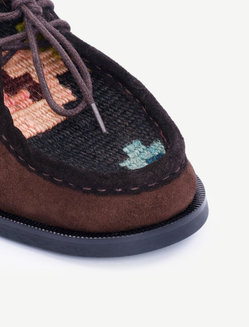 YARGICI Desen Detaylı Bağcıklı Deri Düz Ayakkabı YARGICI Desen Detaylı Bağcıklı Deri Düz Ayakkabı