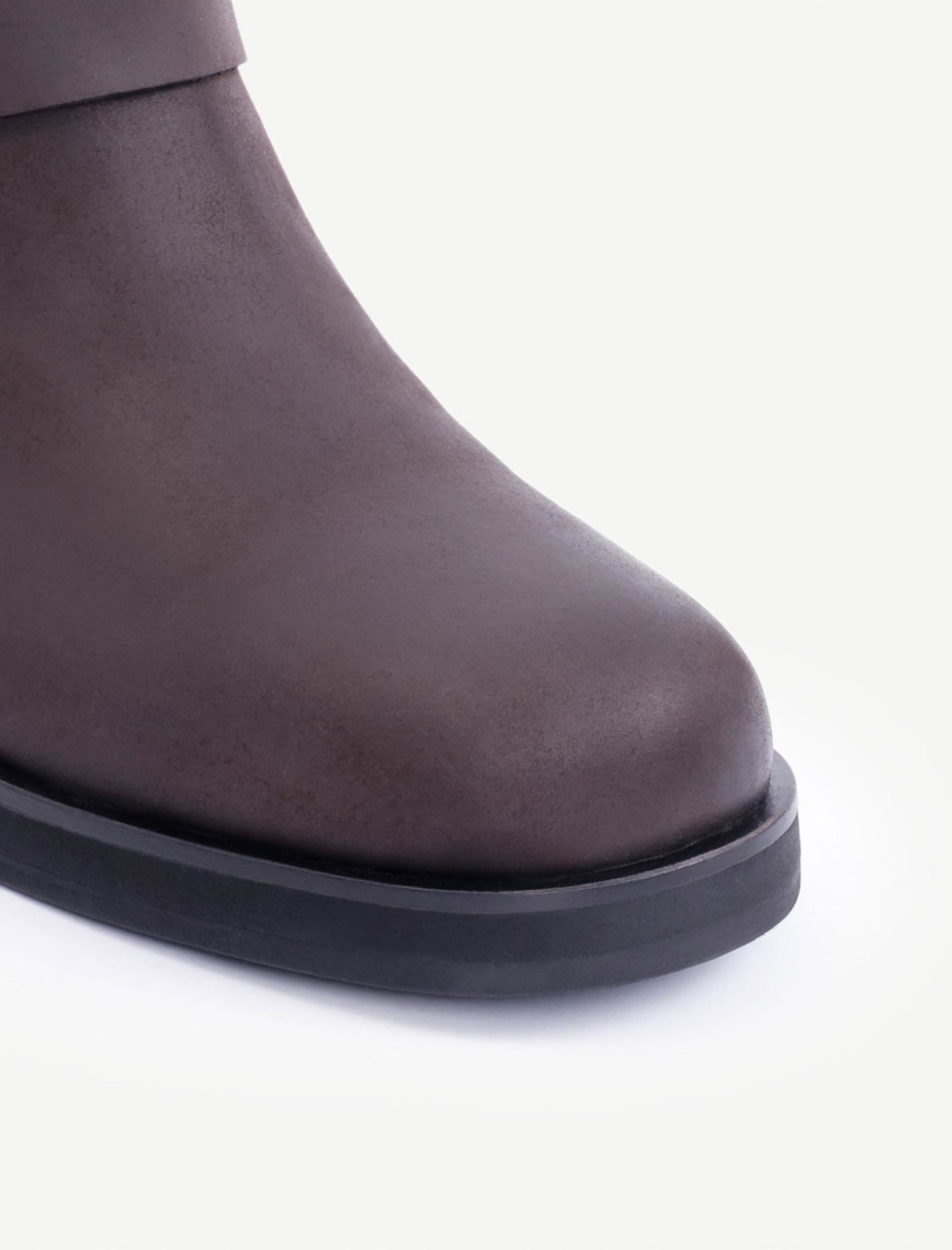 YARGICI Küt Burunlu Deri Bot YARGICI Küt Burunlu Deri Bot