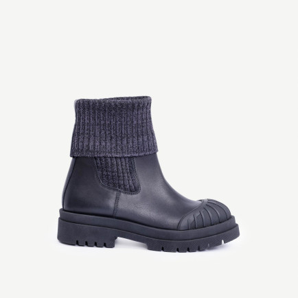 YARGICI Bileği Triko Detaylı Deri Bot YARGICI Bileği Triko Detaylı Deri Bot