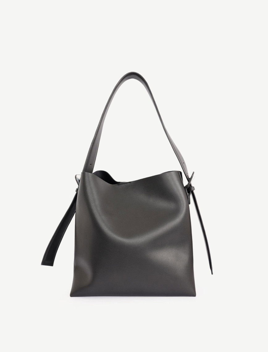 YARGICI Kemer Toka Detaylı Omuz Çantası YARGICI Kemer Toka Detaylı Omuz Çantası