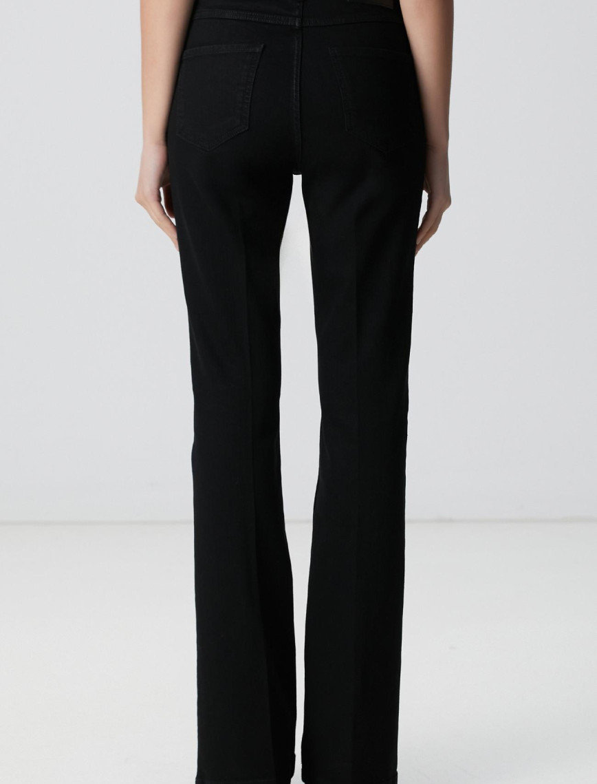 Network Kadın Siyah Aksesuarlı Flare Kalıp Denim Pantolon Network Kadın Siyah Aksesuarlı Flare Kalıp Denim Pantolon