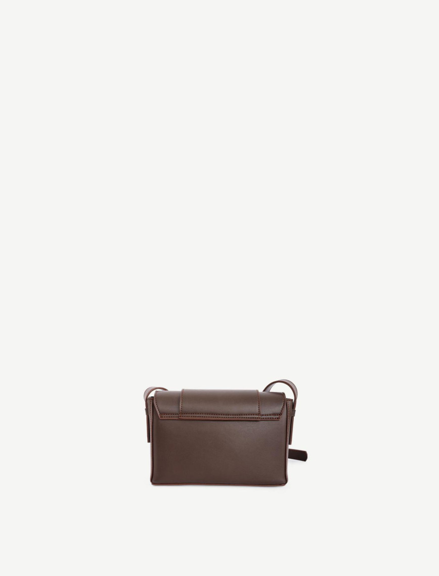 YARGICI Deri Görünümlü Kemer Detaylı Çapraz Çanta YARGICI Deri Görünümlü Kemer Detaylı Çapraz Çanta