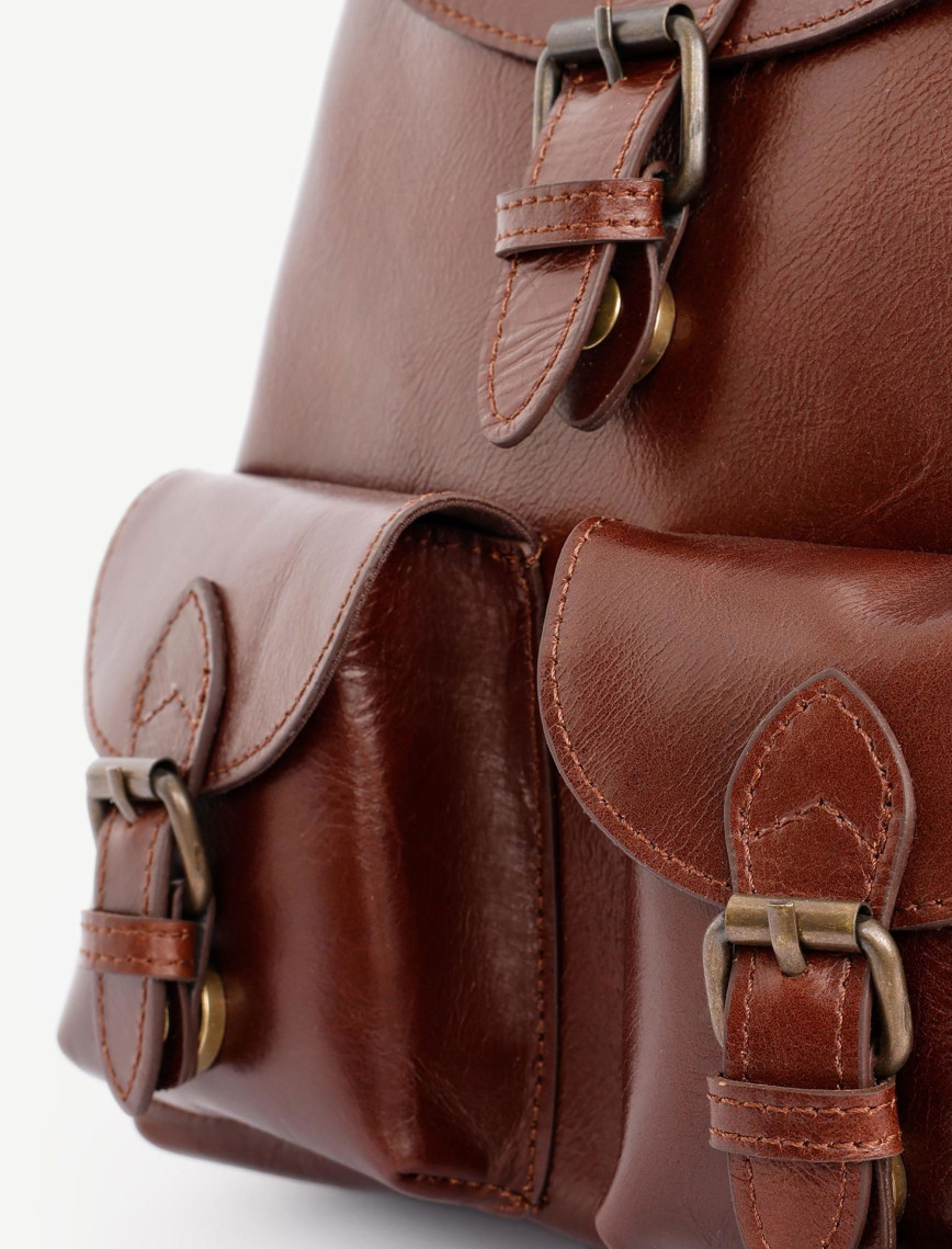 YARGICI Kapaklı Deri Sırt Çantası YARGICI Kapaklı Deri Sırt Çantası