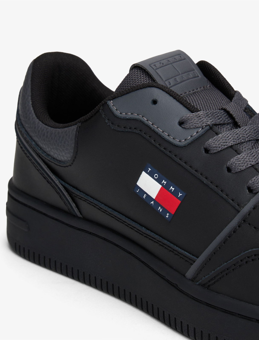 Tommy Jeans Retro Basket Kadın Siyah Sneaker Tommy Jeans Retro Basket Kadın Siyah Sneaker