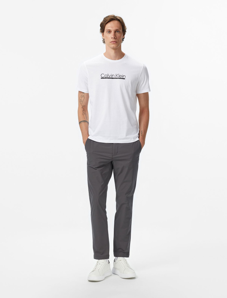 Calvin Klein Outline Tape Graphic Erkek Beyaz T-Shirt Calvin Klein Outline Tape Graphic Erkek Beyaz T-Shirt