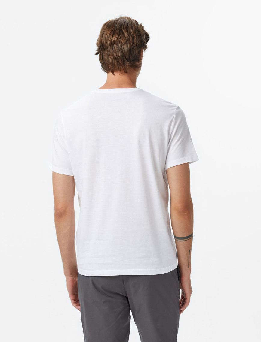 Calvin Klein Outline Tape Graphic Erkek Beyaz T-Shirt Calvin Klein Outline Tape Graphic Erkek Beyaz T-Shirt