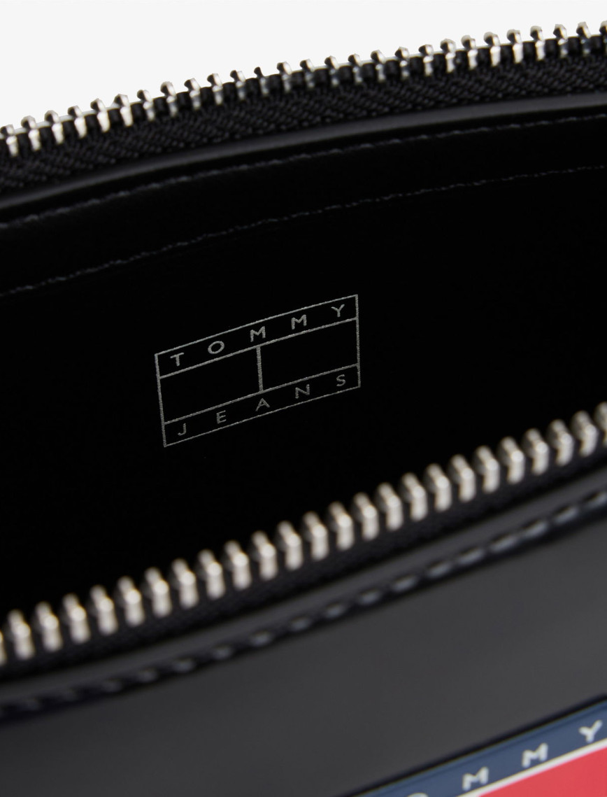 Tommy Jeans Must Kadın Siyah Omuz Çantası Tommy Jeans Must Kadın Siyah Omuz Çantası