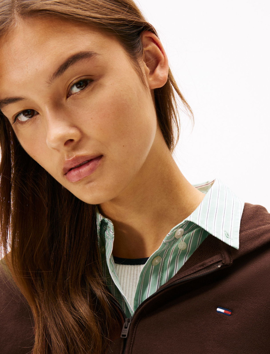 Tommy Jeans Relax Crop S-Flag Kadın Kahverengi Fermuarlı Hoodie