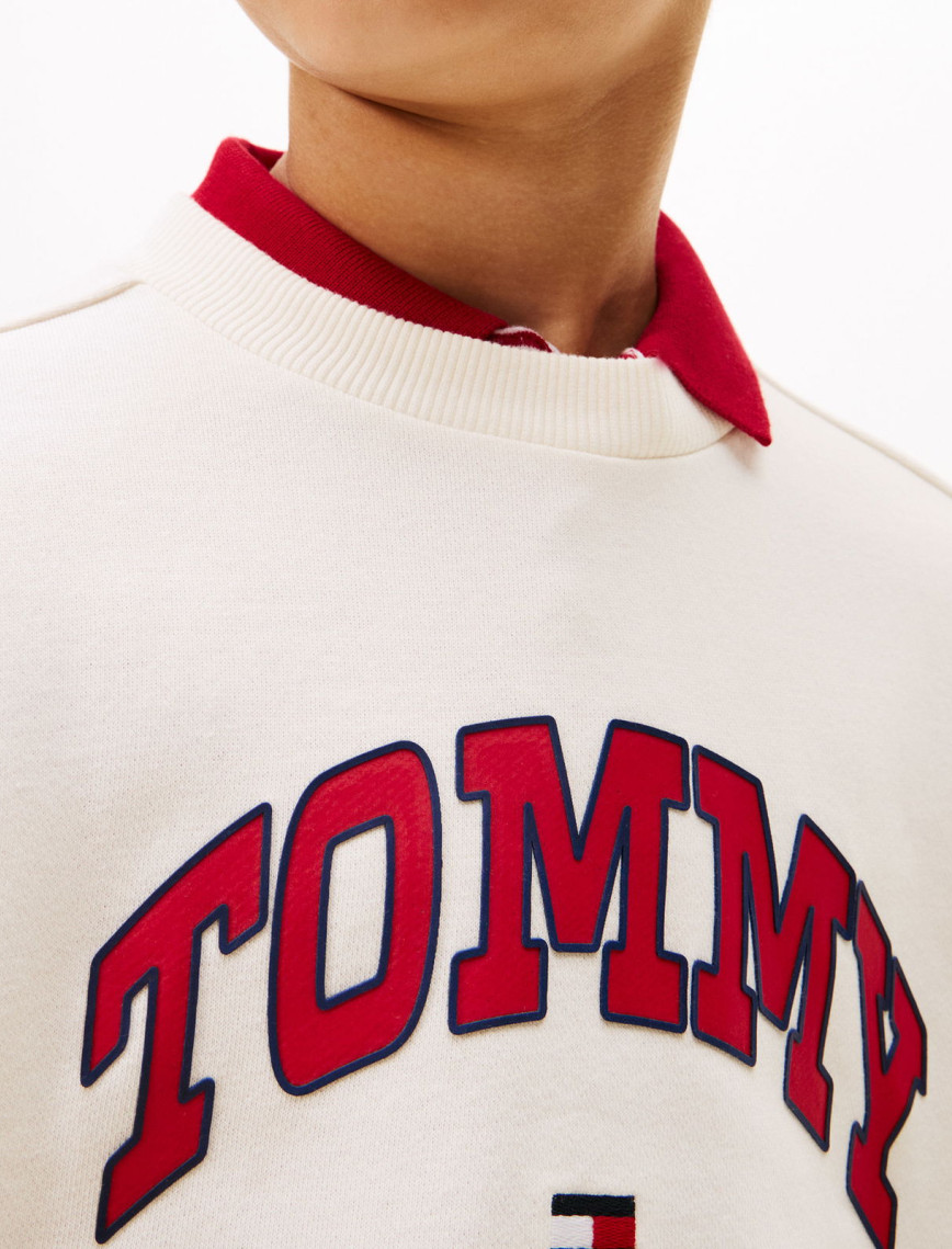 Tommy Hilfiger Varsity Raised Print Çocuk Beyaz Sweatshirt Tommy Hilfiger Varsity Raised Print Çocuk Beyaz Sweatshirt