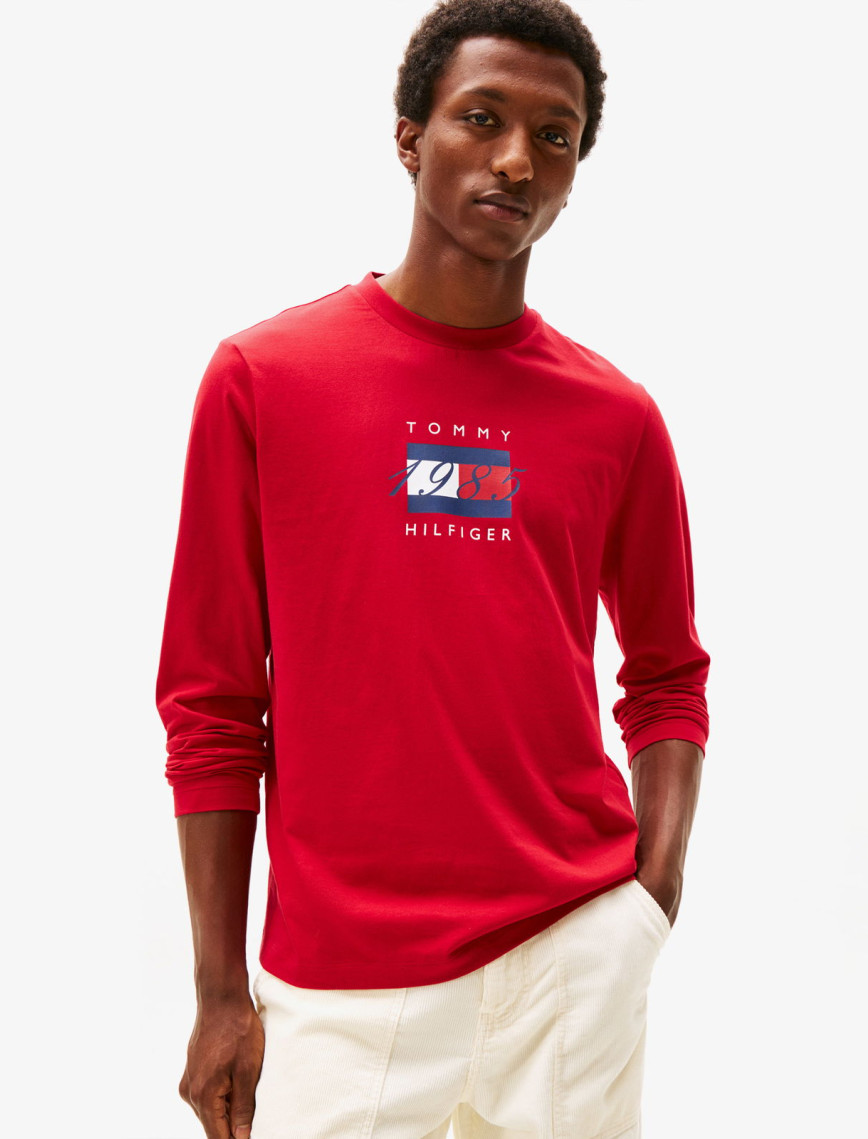 Tommy Hilfiger Linear Flag Graphic Erkek Mavi Uzun Kollu T-shirt Tommy Hilfiger Linear Flag Graphic Erkek Mavi Uzun Kollu T-shirt