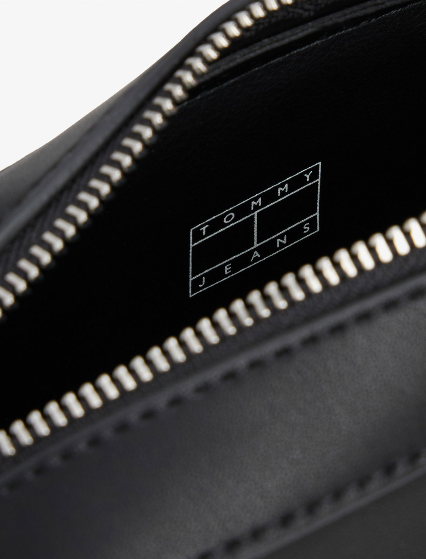 Tommy Jeans Cool Kadın Siyah Çapraz Çanta Tommy Jeans Cool Kadın Siyah Çapraz Çanta