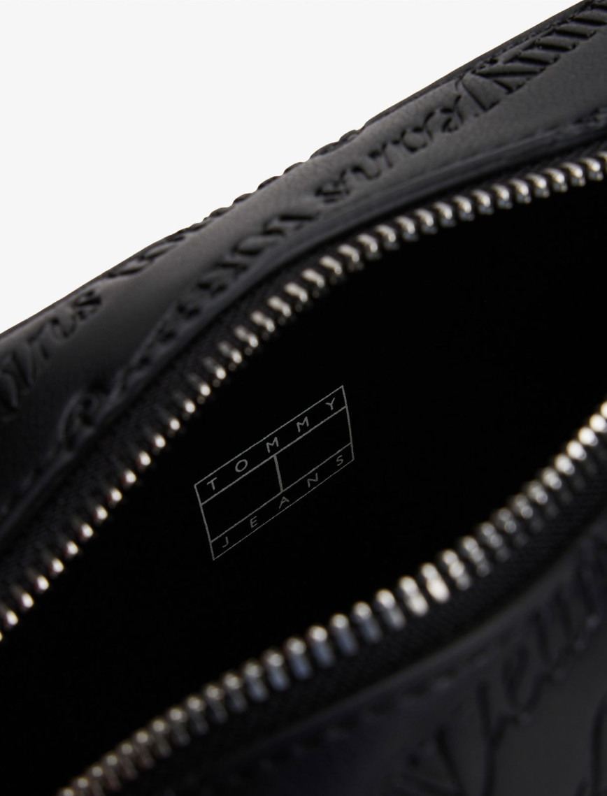 Tommy Jeans Must All Over Print Kadın Siyah Çapraz Çanta Tommy Jeans Must All Over Print Kadın Siyah Çapraz Çanta