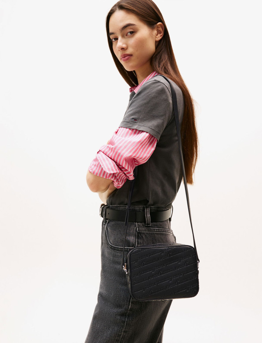 Tommy Jeans Must All Over Print Kadın Siyah Çapraz Çanta Tommy Jeans Must All Over Print Kadın Siyah Çapraz Çanta