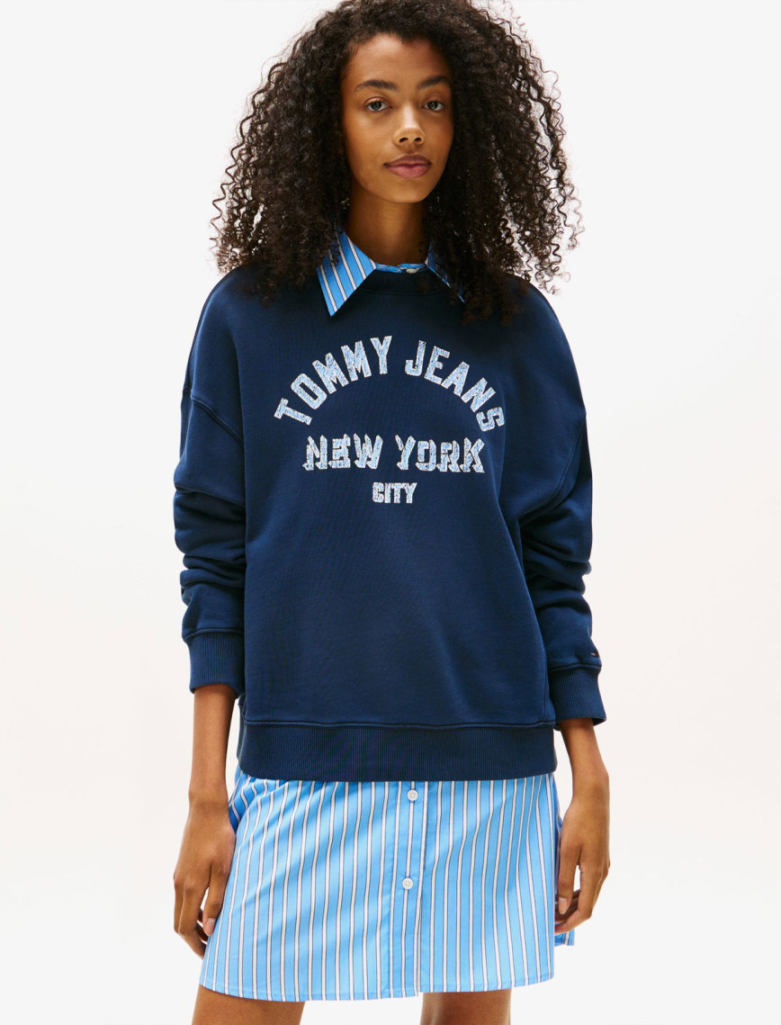 Tommy Jeans Varsity Overdye Kadın Gri Sweatshirt Tommy Jeans Varsity Overdye Kadın Gri Sweatshirt