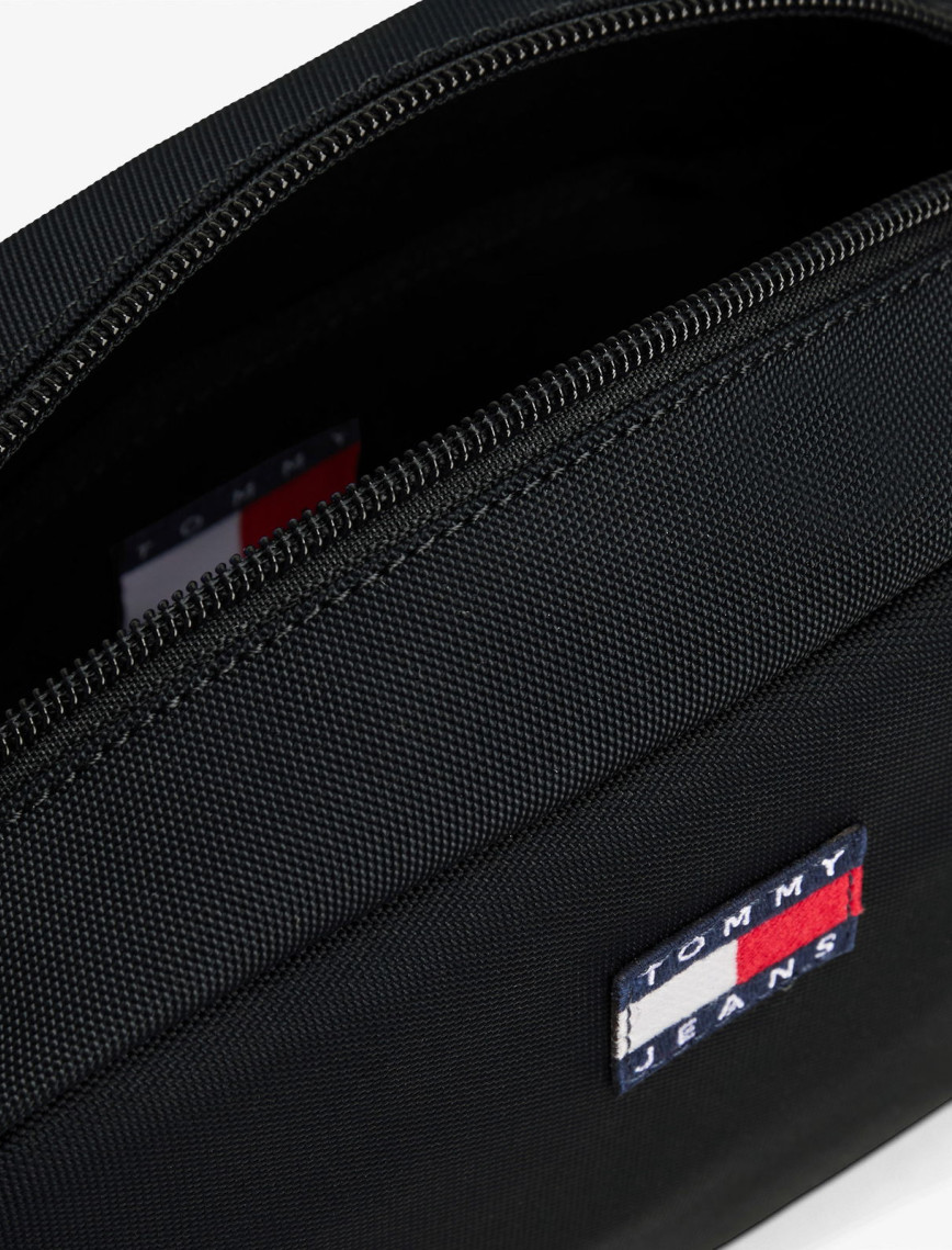 Tommy Jeans Daily Kadın Siyah Çapraz Çanta Tommy Jeans Daily Kadın Siyah Çapraz Çanta