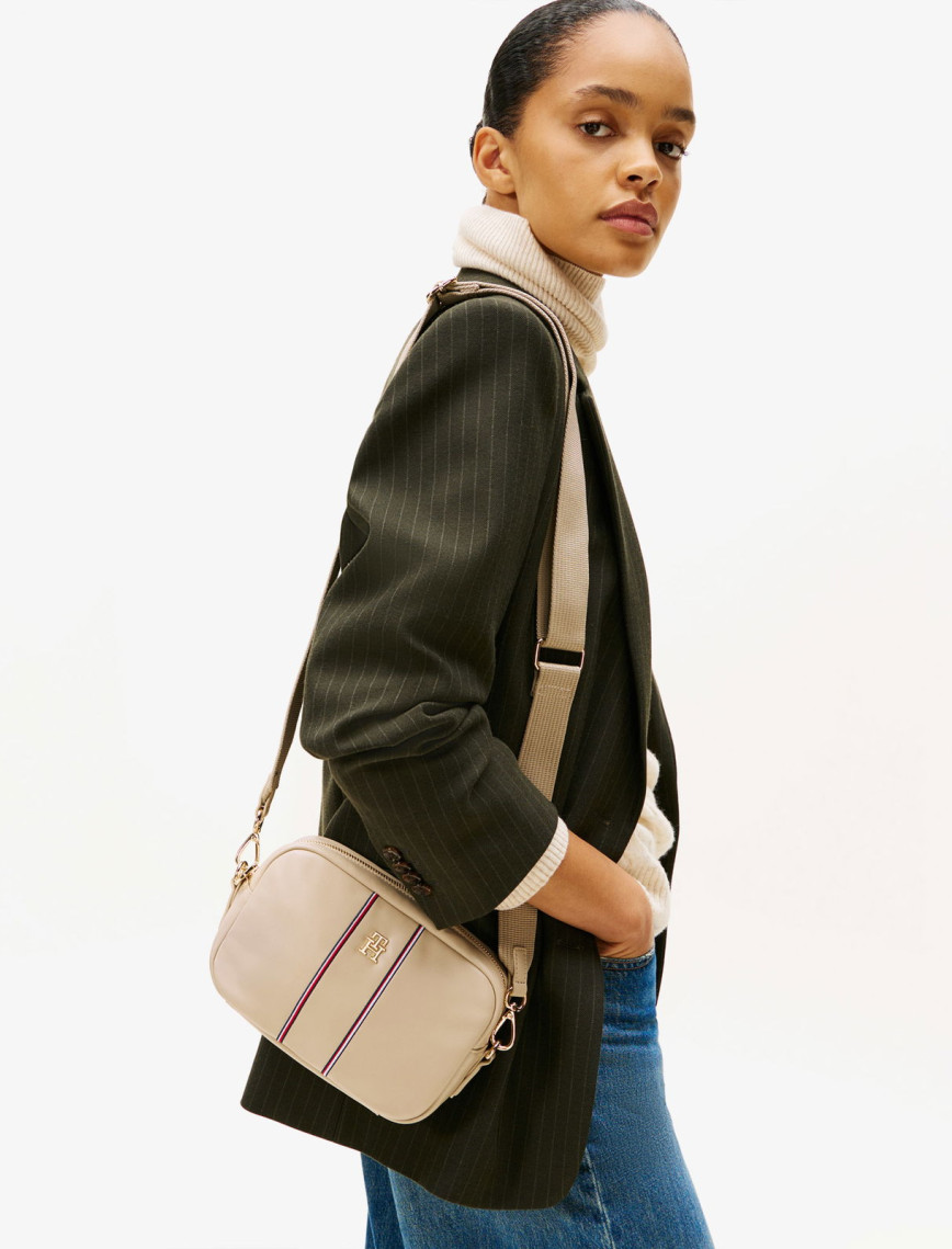 Tommy Hilfiger Popette Soft Corp Kadın Bej Çapraz Çanta Tommy Hilfiger Popette Soft Corp Kadın Bej Çapraz Çanta