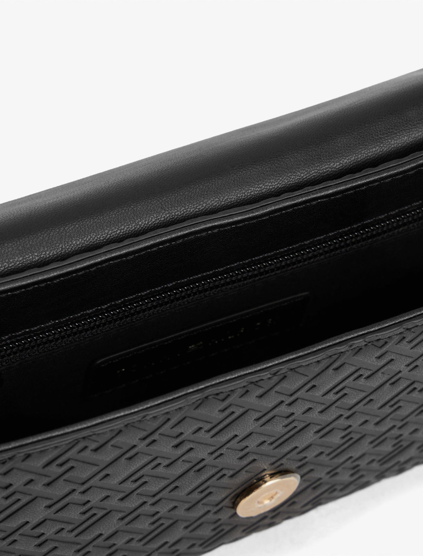 Tommy Hilfiger Icon Mono Kadın Siyah Çapraz Çanta Tommy Hilfiger Icon Mono Kadın Siyah Çapraz Çanta