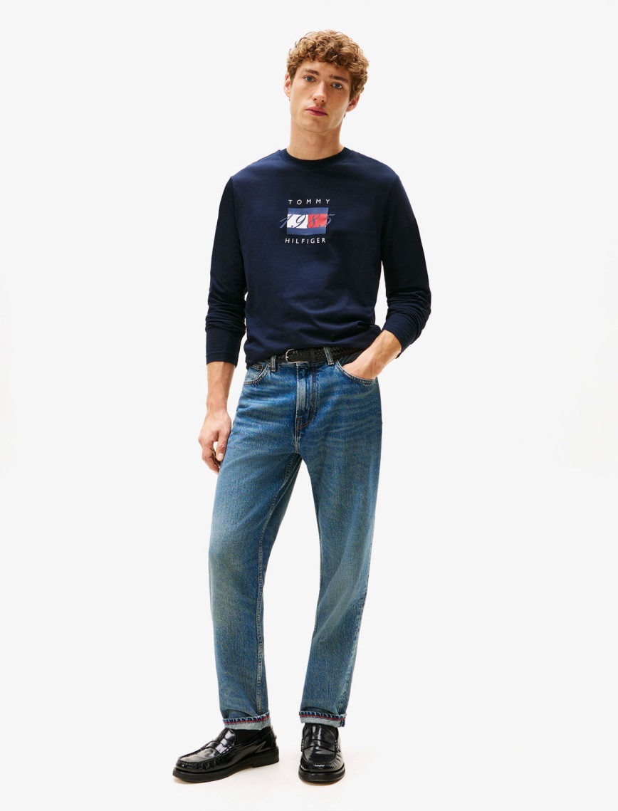 Tommy Hilfiger Linear Flag Graphic Erkek Mavi Uzun Kollu T-shirt Tommy Hilfiger Linear Flag Graphic Erkek Mavi Uzun Kollu T-shirt
