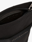 Tommy Hilfiger Nylon Travel Mini Erkek Siyah Çapraz Çanta Tommy Hilfiger Nylon Travel Mini Erkek Siyah Çapraz Çanta