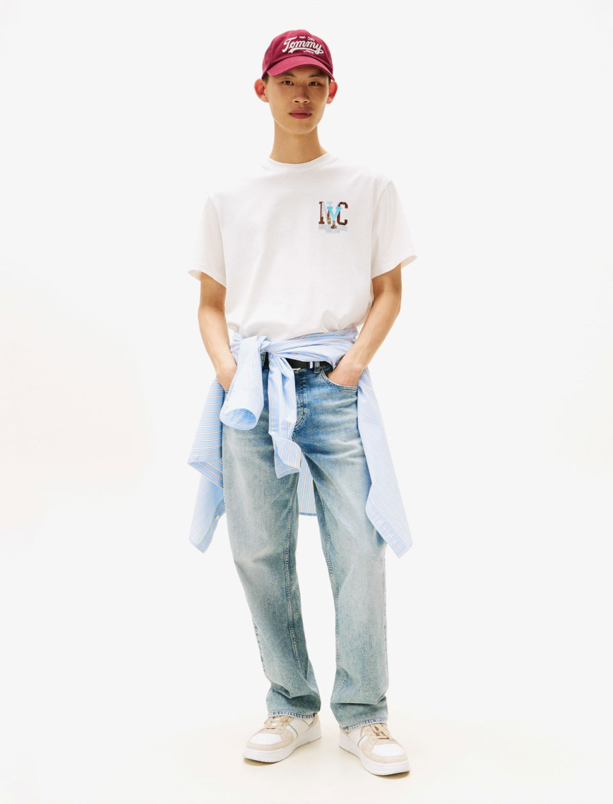 Tommy Jeans Relax Novelty Graphic Erkek Beyaz T-Shirt Tommy Jeans Relax Novelty Graphic Erkek Beyaz T-Shirt