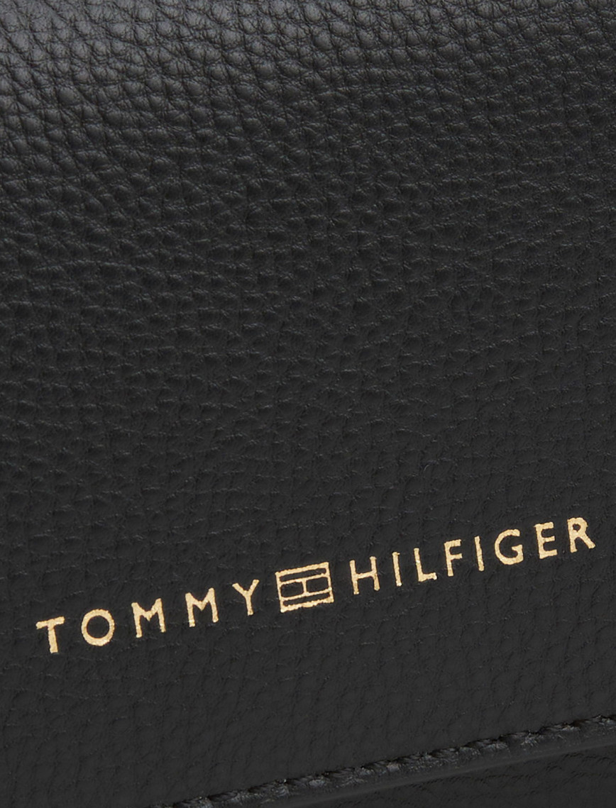 Tommy Hilfiger Logotape Trifold Kadın Siyah Cüzdan Tommy Hilfiger Logotape Trifold Kadın Siyah Cüzdan