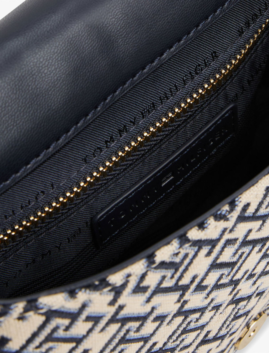 Tommy Hilfiger Jacquard Flap Kadın Mavi Çapraz Çanta Tommy Hilfiger Jacquard Flap Kadın Mavi Çapraz Çanta