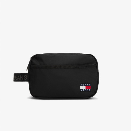 Tommy Jeans Essentials Daily Erkek Siyah Tıraş Çantası Tommy Jeans Essentials Daily Erkek Siyah Tıraş Çantası