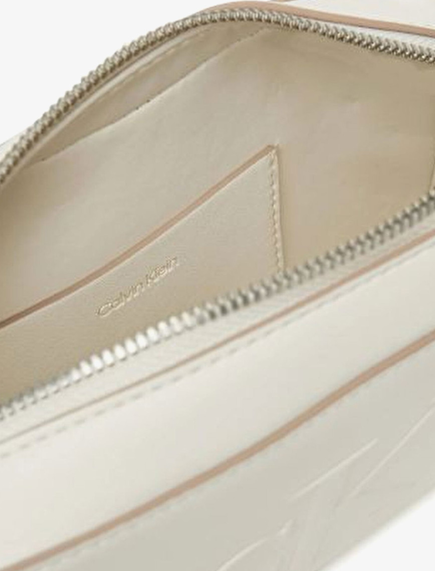 Calvin Klein Sculpted Camera Kadın Haki El Çantası Calvin Klein Sculpted Camera Kadın Haki El Çantası