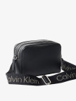 Calvin Klein Ultralight Camera 21 Kadın Siyah El Çantası Calvin Klein Ultralight Camera 21 Kadın Siyah El Çantası