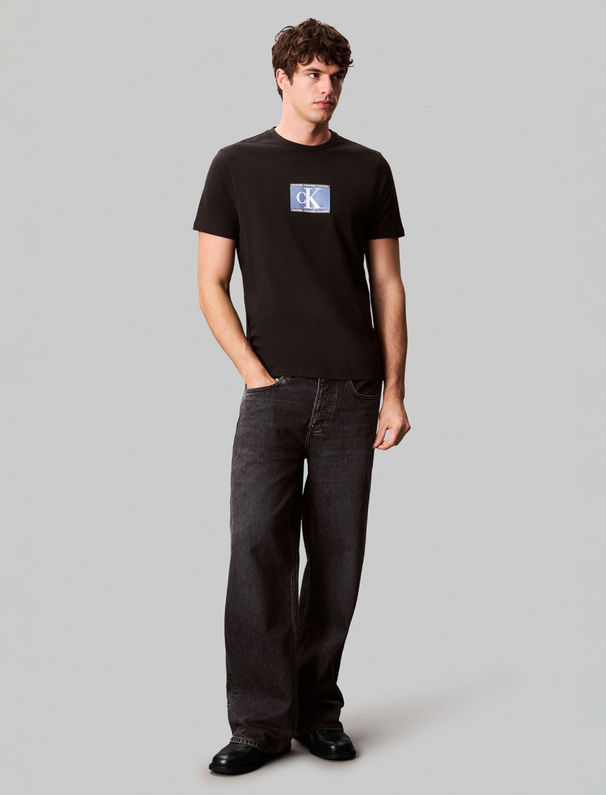 Calvin Klein Box Tape Graphic Erkek Siyah T-Shirt Calvin Klein Box Tape Graphic Erkek Siyah T-Shirt