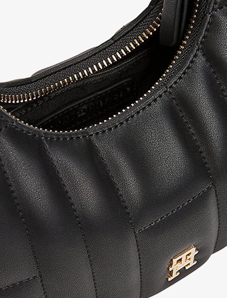 Tommy Hilfiger Feminine Moon Kadın Siyah Çapraz Çanta Tommy Hilfiger Feminine Moon Kadın Siyah Çapraz Çanta