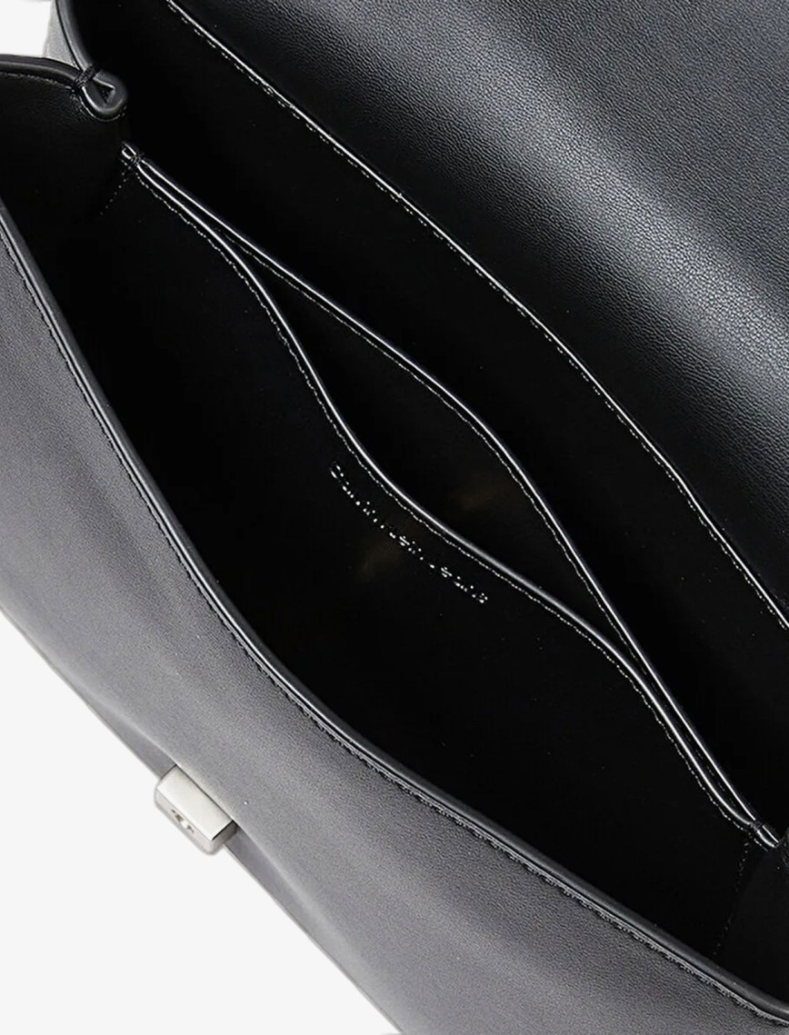 Calvin Klein Sculpted Flap Kadın Siyah Omuz Çantası Calvin Klein Sculpted Flap Kadın Siyah Omuz Çantası