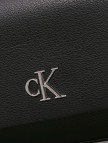 Calvin Klein Minimal Monogram Kadın Siyah Omuz Çantası Calvin Klein Minimal Monogram Kadın Siyah Omuz Çantası