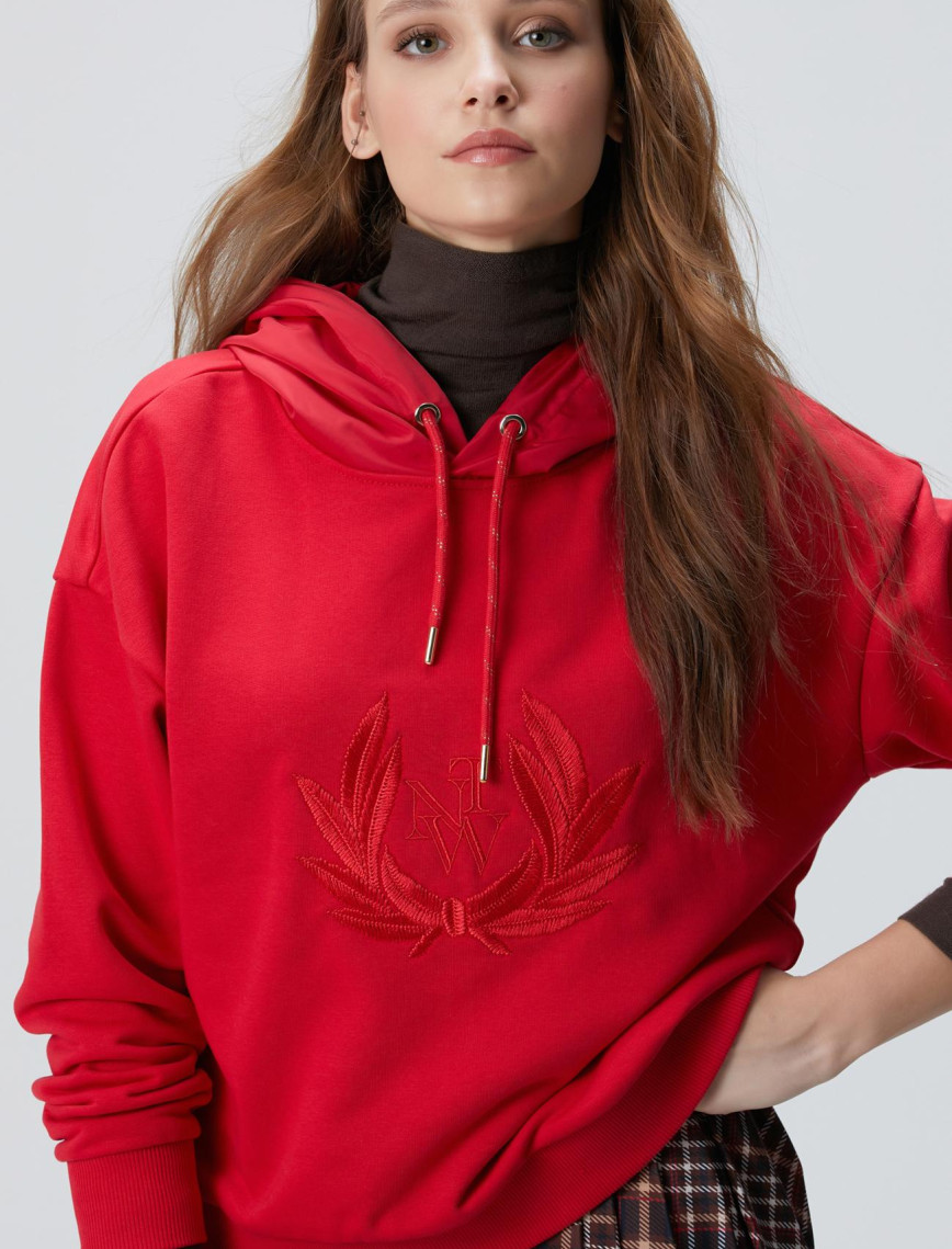 Network Kadın Kırmızı Nakış Detaylı Sweatshirt Network Kadın Kırmızı Nakış Detaylı Sweatshirt