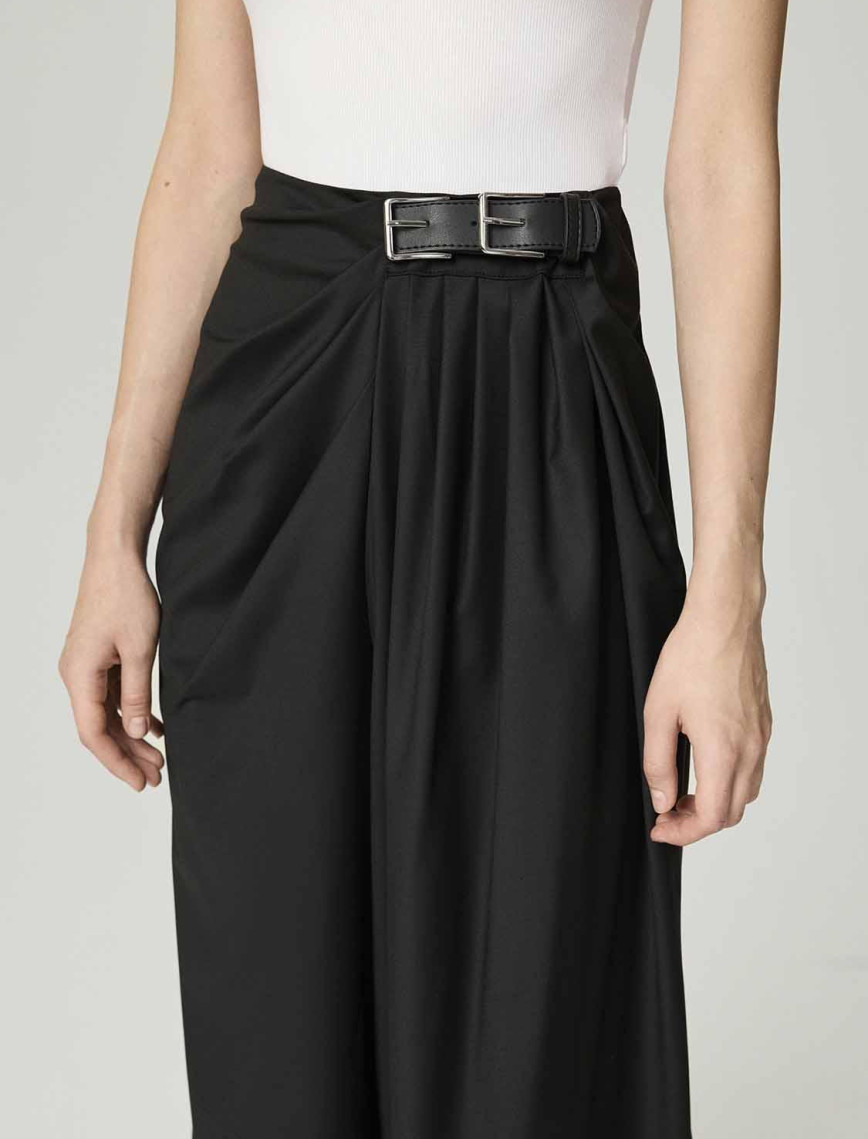 Çift Tokalı Kemer Detaylı Pantolon Çift Tokalı Kemer Detaylı Pantolon