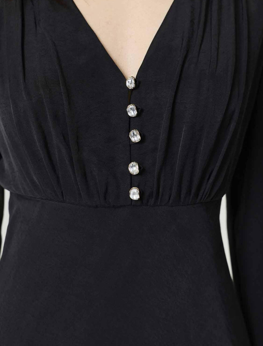 Kristal Düğme Aksesuarlı Maxi Elbise