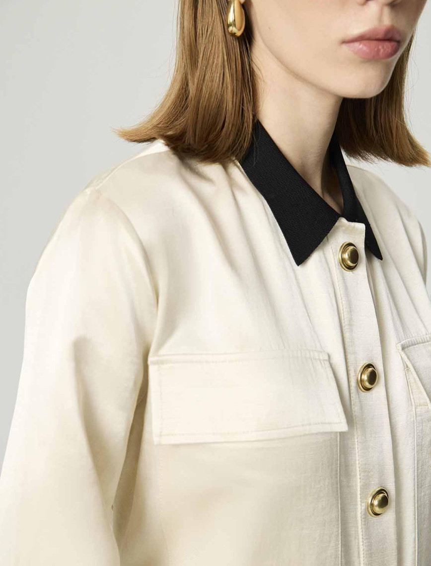 Gold Düğme Aksesuarlı Ceket Gold Düğme Aksesuarlı Ceket