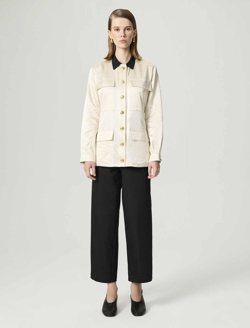 Gold Düğme Aksesuarlı Ceket Gold Düğme Aksesuarlı Ceket