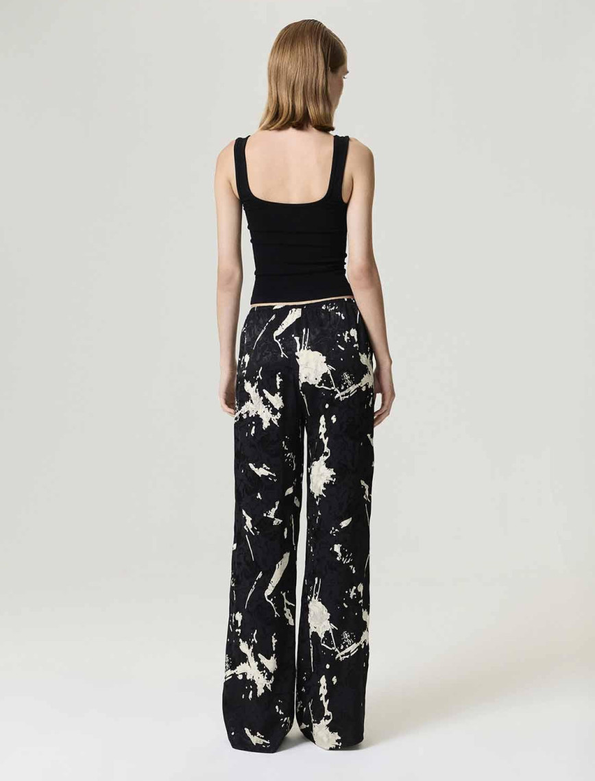 Dökümlü Pantolon Dökümlü Pantolon