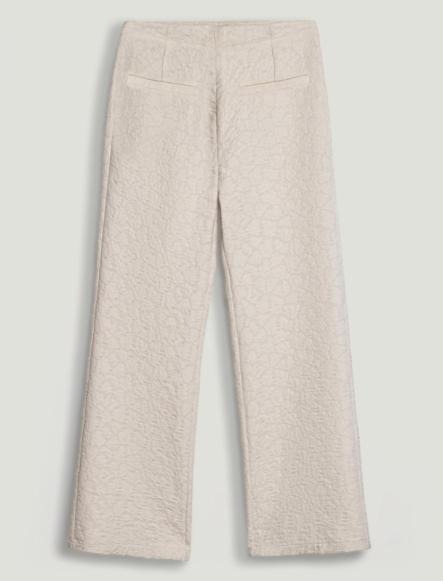 Detay Kumaşlı Pantolon Detay Kumaşlı Pantolon