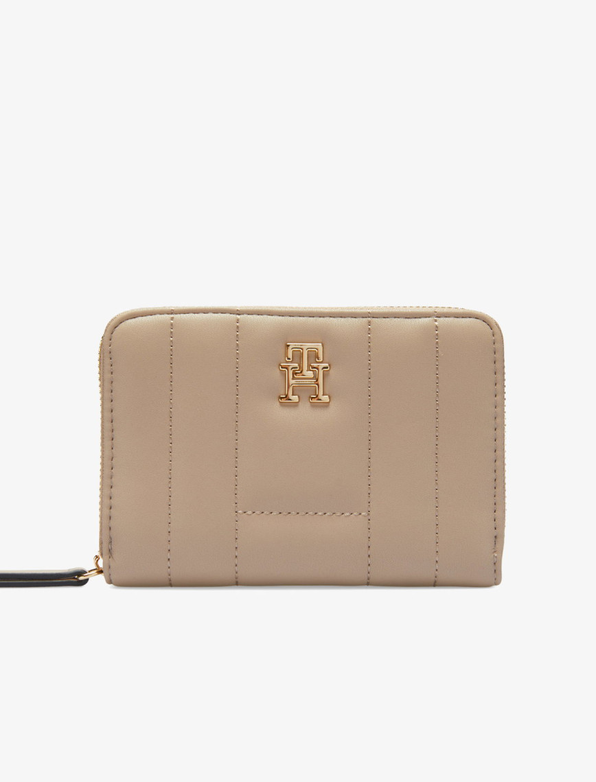 Tommy Hilfiger Feminine Med Kadın Siyah Cüzdan Tommy Hilfiger Feminine Med Kadın Siyah Cüzdan