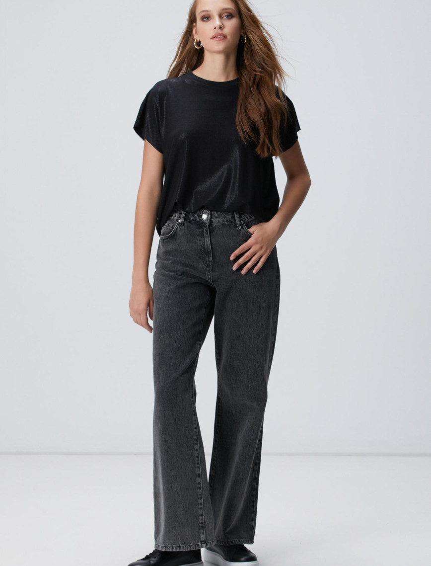 Network Kadın Siyah Varaklı T-shirt Network Kadın Siyah Varaklı T-shirt